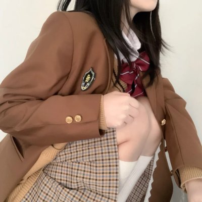 夹缝中活着，小春